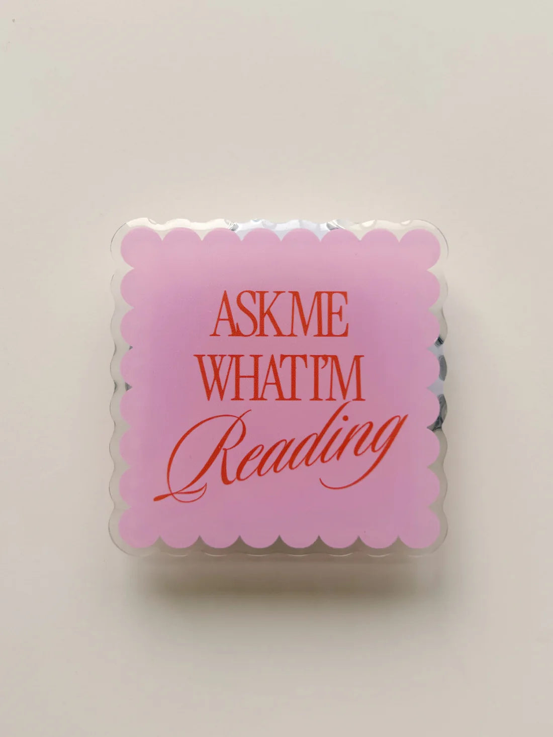 Magnetic e-Reader Grip