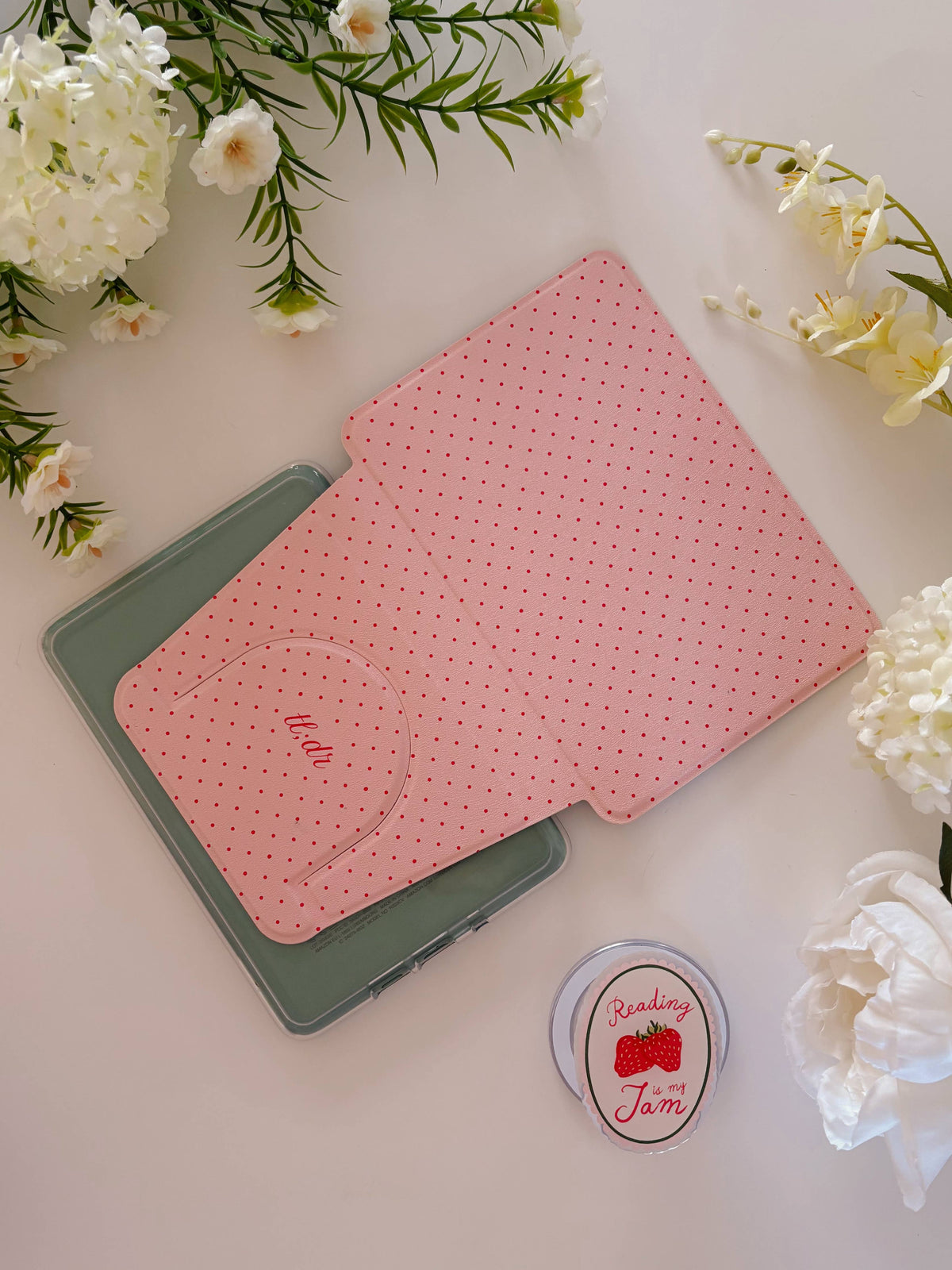 Annecy Library  | Detachable e-Reader: Kindle Paperwhite 12th Gen & Colorsoft (2024) / The Flex Case