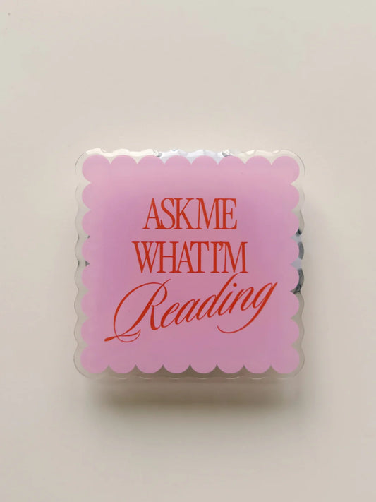 Magnetic e-Reader Grip
